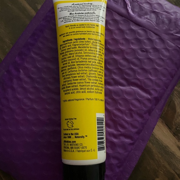 Hand cream - Picture 2 of 2